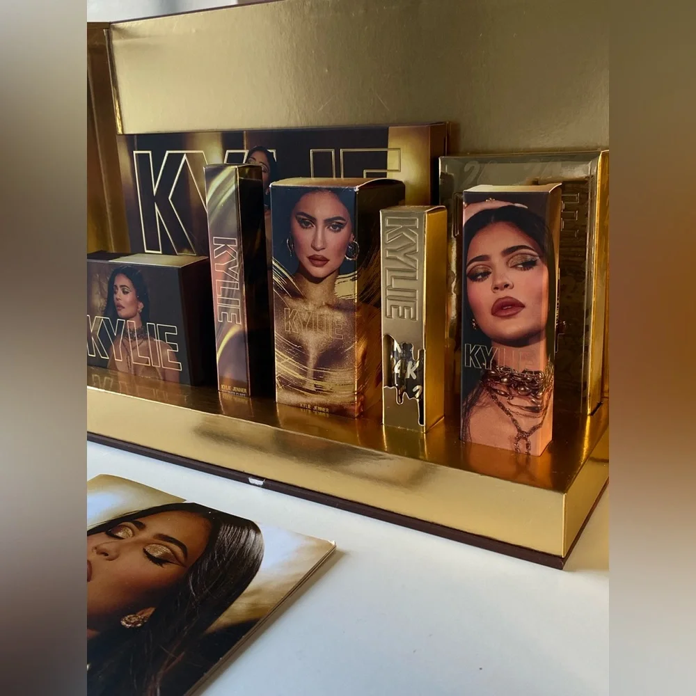 RARE! 24k Golden Birthday Collection Kylie Cosmetics PR Box Eyeshadow Lipstick - Picture 2 of 16